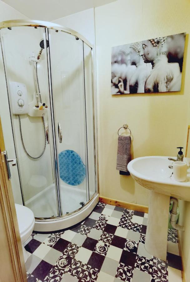Studio In The Heart Of Kirkwall Or00239F أوركني المظهر الخارجي الصورة