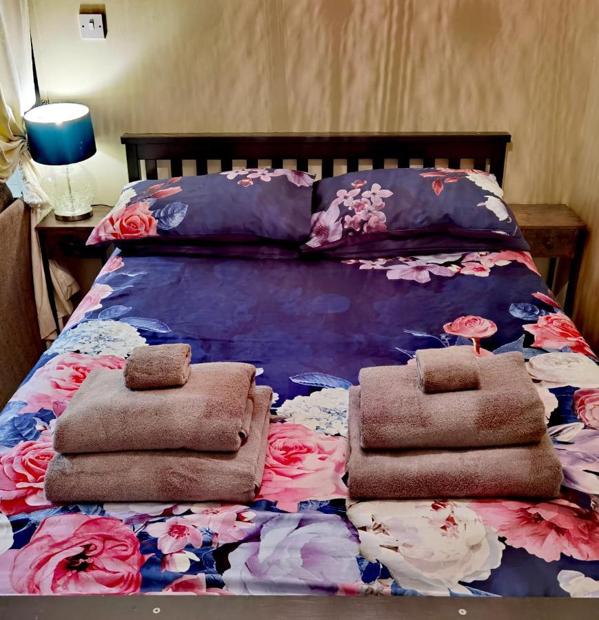 Studio In The Heart Of Kirkwall Or00239F أوركني المظهر الخارجي الصورة